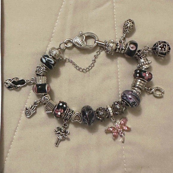 Handmade-NWOT- 925 SS plated charm bracelet, lamp work beads, & fun charms - Picture 1 of 14